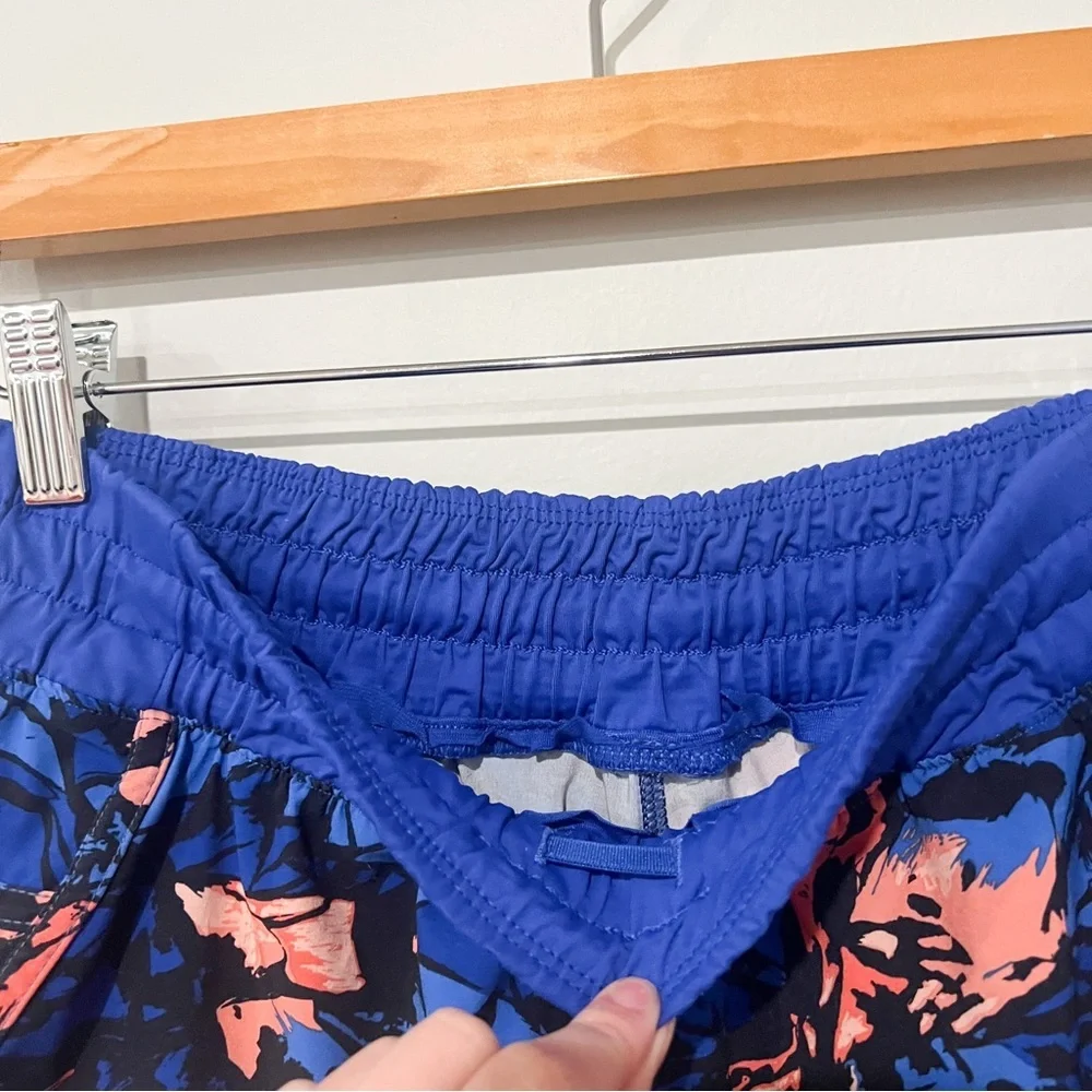 Lululemon Tracker Short IV in Paint Storm Harbor
